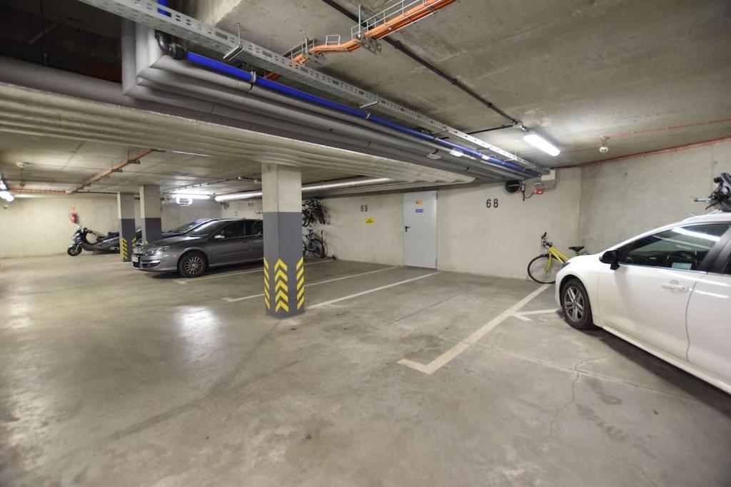 Apartament Z Podziemnym Parkingiem Ulica Wroclawska Cracóvia Exterior foto